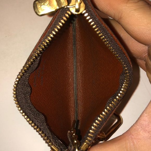 Louis Vuitton Change Purse - Picture 8 of 8